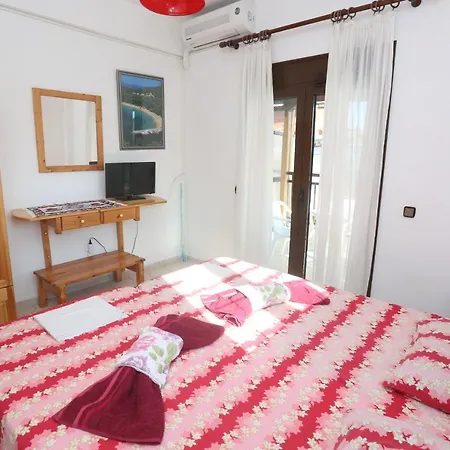 Aparthotel Castor Pefkochori