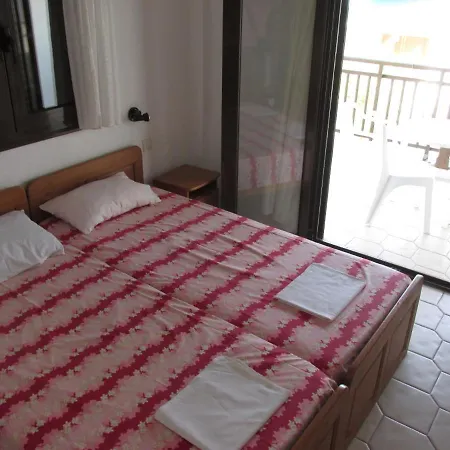 Aparthotel Castor Pefkochori