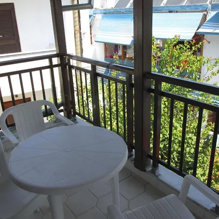 Aparthotel Castor 3*